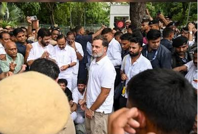 NEET पेपर लीक: राहुल गांधी की पीएम मोदी से मांग—"छात्रों से माफी मांगें" 1 NEET Paper Leak Rahul Gandhi