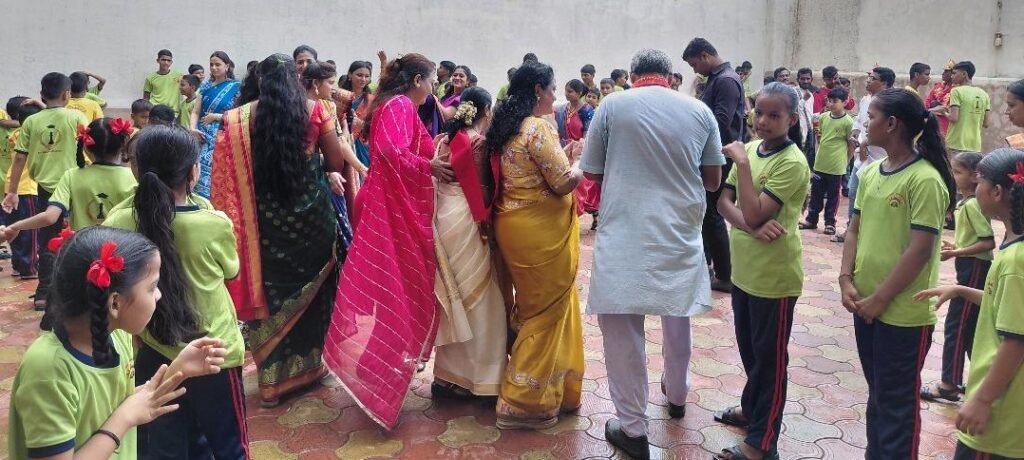 फोटो: पूर्ण प्रज्ञा - सरस्वती इंग्लिश स्कूल